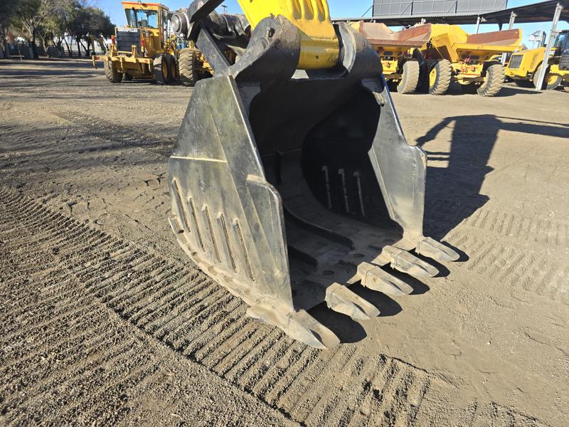 SUMITOMO SH480-5 EXCAVATOR