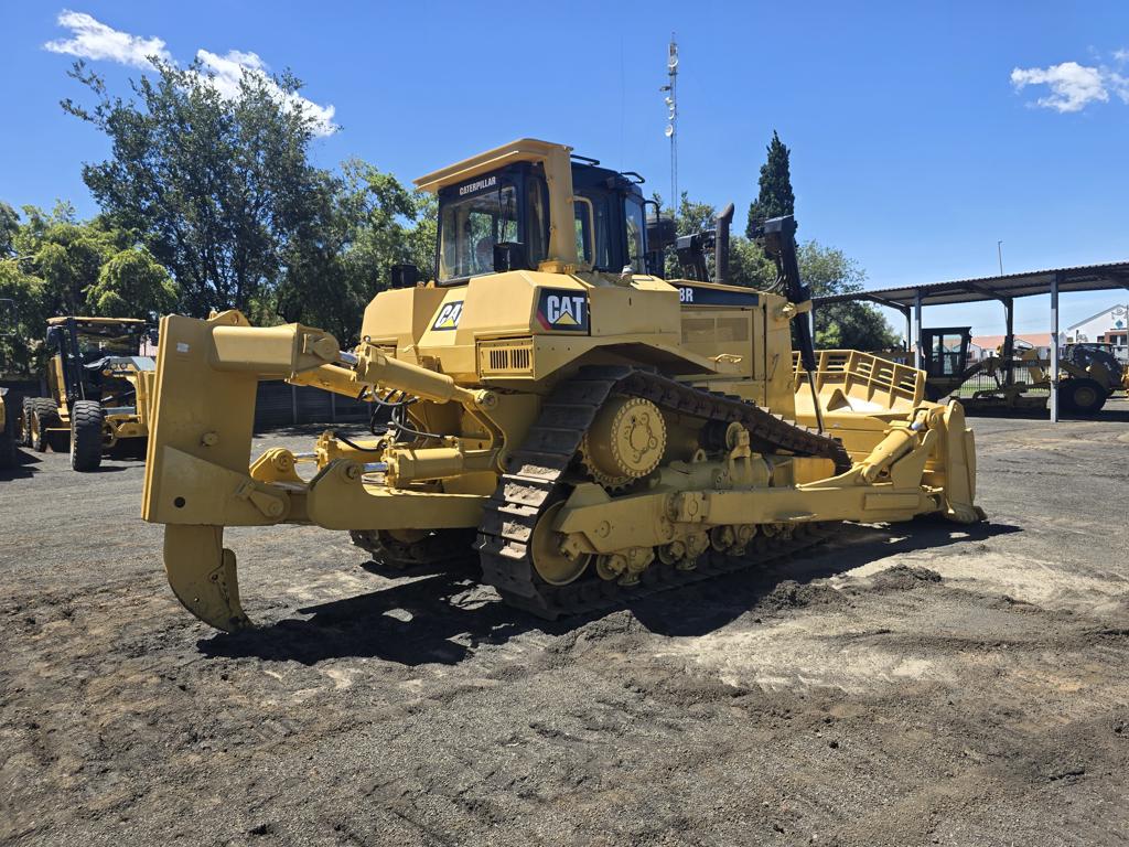CATERPILLAR D8R DOZER