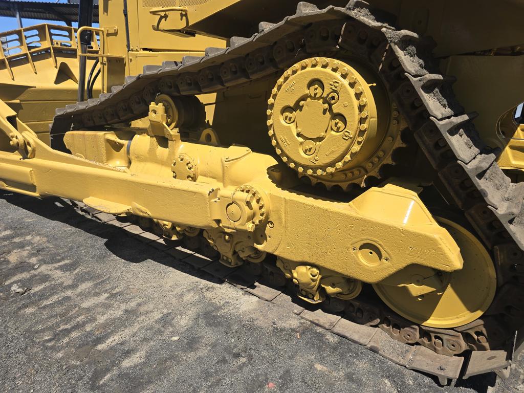 CATERPILLAR D8R DOZER