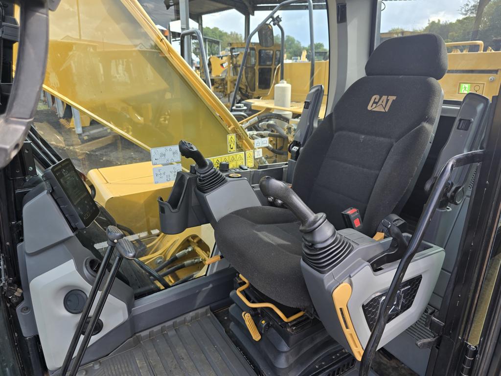 CATERPILLAR 320GC EXCVATOR