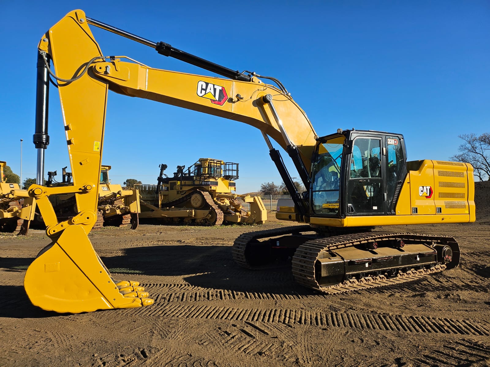 CATERPILLAR 330GC EXCAVATOR